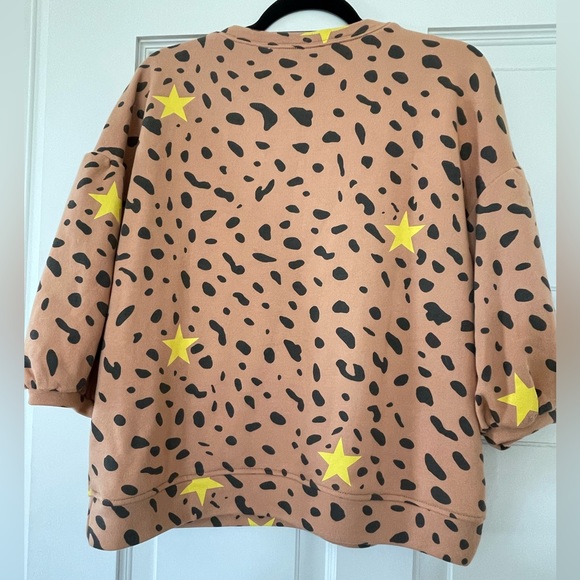 Karlie Cheetah/Star Detail Puffy/Droopy Sleeve Sweatshirt. Large. NWOT. - Picture 3 of 3